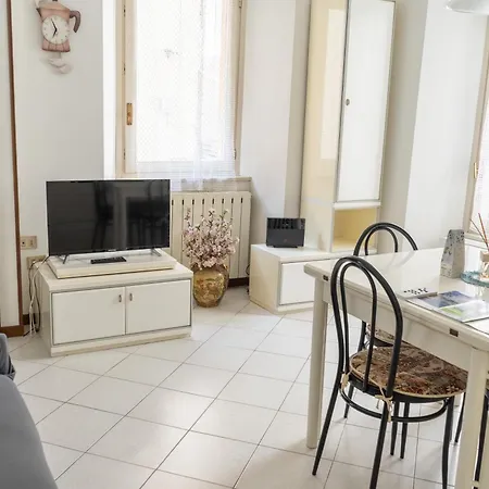 Apartamento V - 100 Metres To Ferry With Private Garage